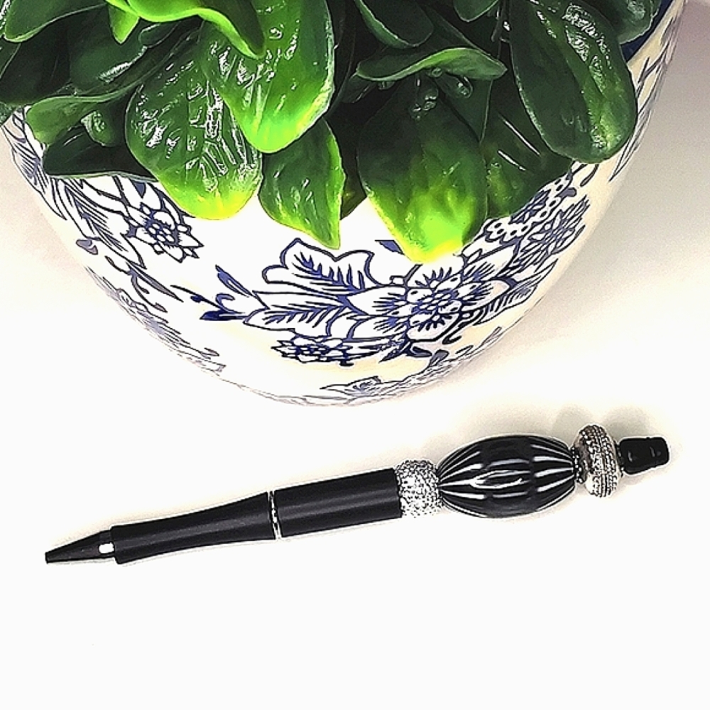 MIDNIGHT ELEGANCE BEADED PEN
